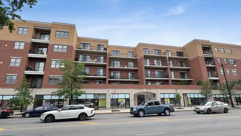 3125 W Fullerton Ave #510, Chicago, IL 60647