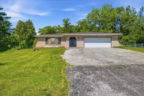 8800 W 104th St, Palos Hills, IL 60465
