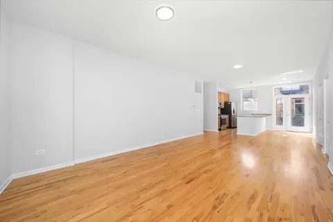 Living - 317 E 25th St #3E, Chicago, IL 60616 photo 1 of 7