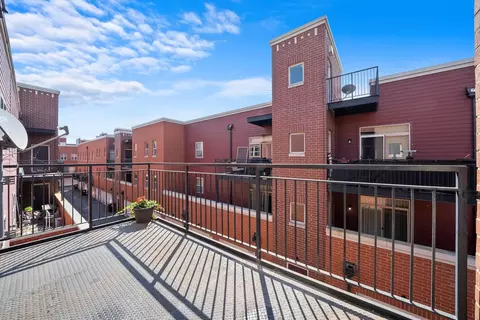 Exterior - 317 E 25th St #3E, Chicago, IL 60616 photo 1 of 2