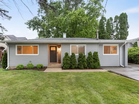 101 60th St, Downers Grove, IL 60516
