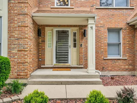 Exterior - 720 Olive Pkwy, Bartlett, IL 60103 photo 4 of 15