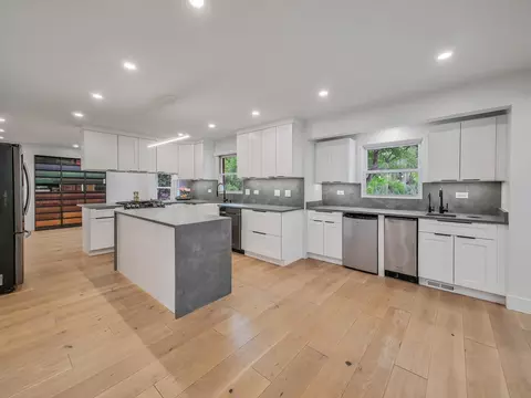 Kitchen - 720 Olive Pkwy, Bartlett, IL 60103 photo 1 of 2