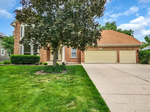 Exterior - 720 Olive Pkwy, Bartlett, IL 60103 photo 2 of 15