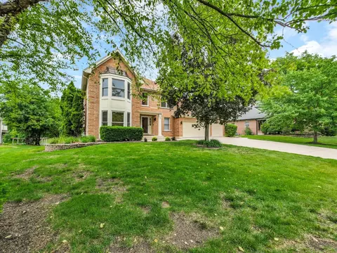 720 Olive Pkwy, Bartlett, IL 60103