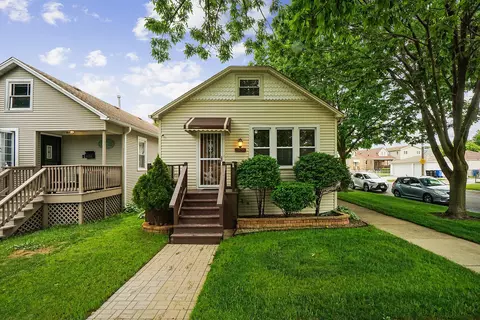 5758 N Moody Ave, Chicago, IL 60646
