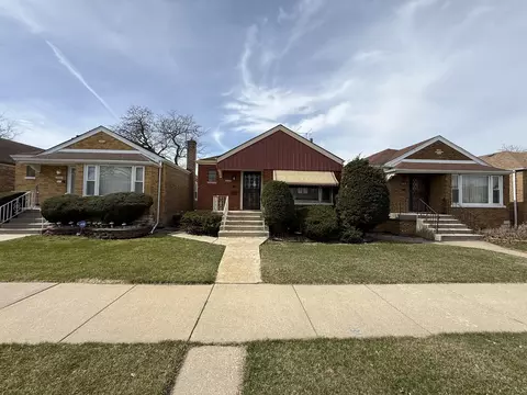 8842 S Cregier Ave, Chicago, IL 60617