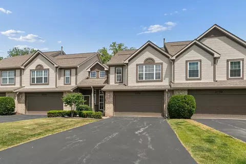 2772 Whitlock Dr, Darien, IL 60561