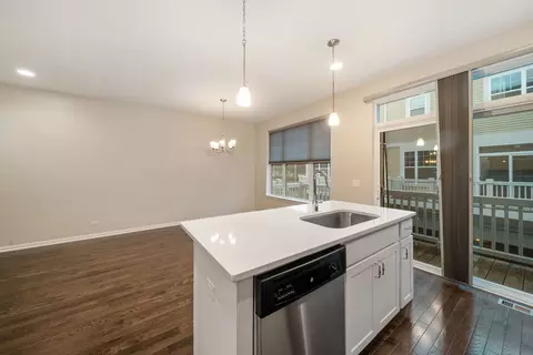 Kitchen - 775 Lee St, Des Plaines, IL 60016 photo 1 of 4