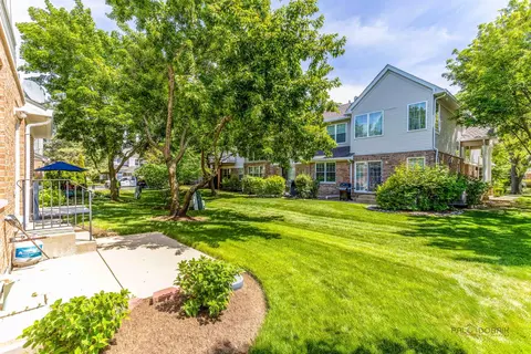 Exterior - 118 Bay Dr, Itasca, IL 60143 photo 6 of 8