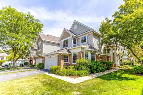 Exterior - 118 Bay Dr, Itasca, IL 60143 photo 3 of 8