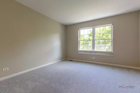 Bedroom - 118 Bay Dr, Itasca, IL 60143 photo 4 of 4