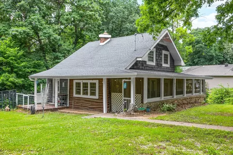 252 Sylvan Ln, Creve Coeur, IL 61610