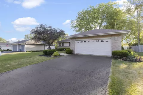 984 Anee Dr, Rockford, IL 61108