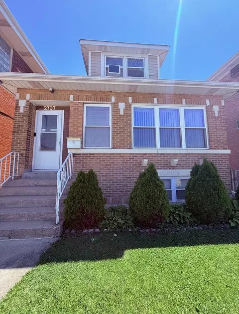 2737 N 73rd Ave, Elmwood Park, IL 60707