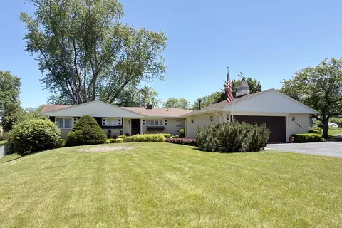 34841 N Leonard Ave, Ingleside, IL 60041