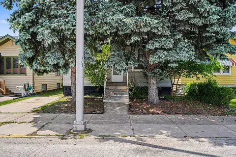 988 Wentworth Ave, Calumet City, IL 60409