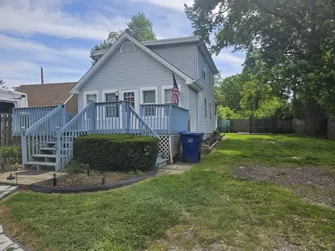 39101 N Walnut St, Lake Villa, IL 60046