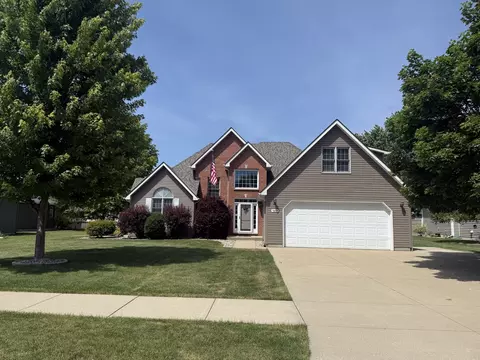 1609 Lorraine Dr, Sandwich, IL 60548
