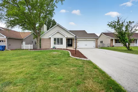 882 Wilshire Ln, Crete, IL 60417