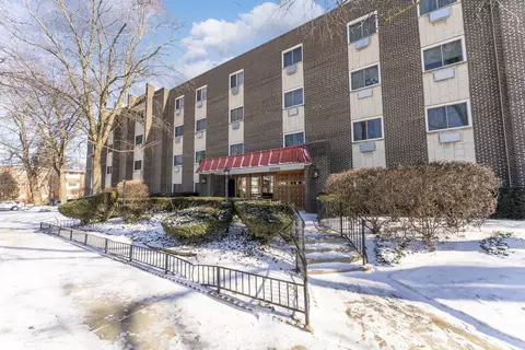10015 Beverly Dr #404, Skokie, IL 60076