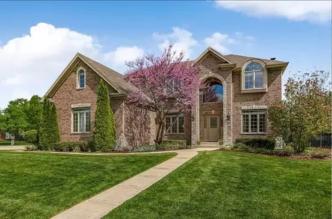 2227 Spartina Rd, Naperville, IL 60564