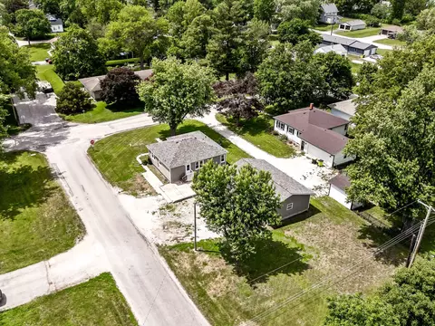 View/Area - 525 Grant St, Chenoa, IL 61726 photo 3 of 4