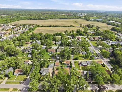 View/Area - 696 1st St, Crete, IL 60417 photo 1 of 7