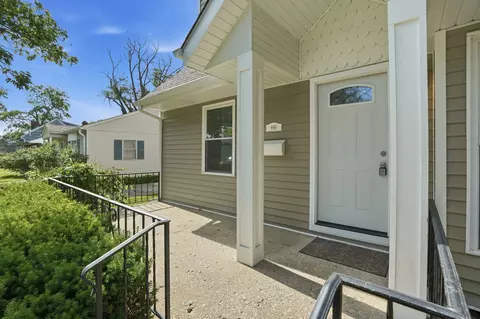 Exterior - 696 1st St, Crete, IL 60417 photo 3 of 6