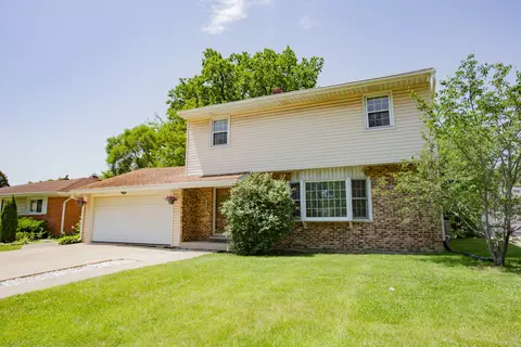 722 N Mavis Ln, Addison, IL 60101