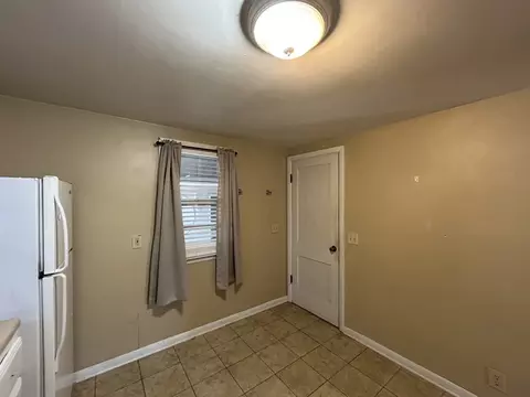 Kitchen - 438 E Warren St, Rockton, IL 61072 photo 4 of 4