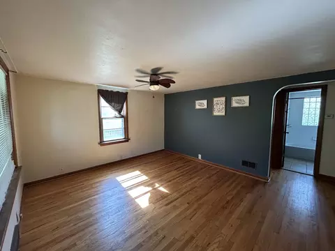Living - 438 E Warren St, Rockton, IL 61072 photo 1 of 4