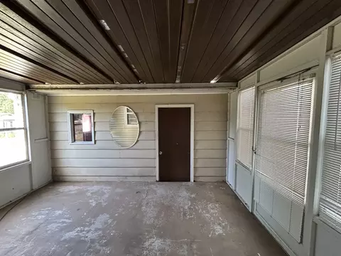 Exterior - 438 E Warren St, Rockton, IL 61072 photo 9 of 11