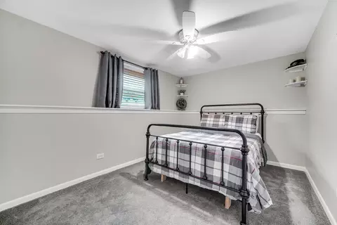 Bedroom - 1629 Claremont Dr, Darien, IL 60561 photo 4 of 4