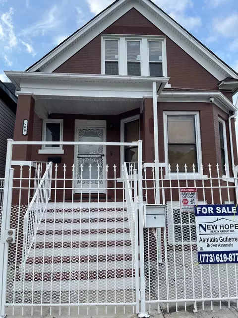 906 W 71st St, Chicago, IL 60621