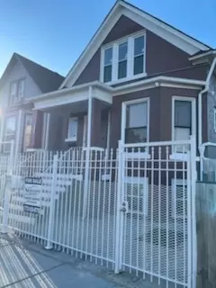 906 W 71st St, Chicago, IL 60621