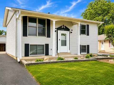 9140 162nd St, Orland Hills, IL 60487