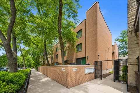 3759 N Kenmore Ave #H, Chicago, IL 60613