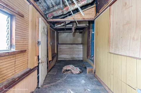 Entry Way - 5538 S Perry Ave, Chicago, IL 60621 photo 6 of 6