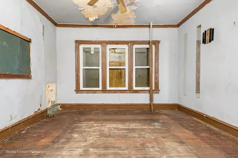 Living - 5538 S Perry Ave, Chicago, IL 60621 photo 1 of 1