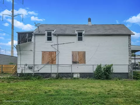 Exterior - 5538 S Perry Ave, Chicago, IL 60621 photo 3 of 6