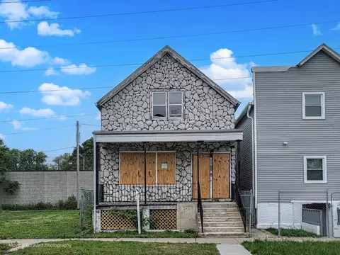 Exterior - 5538 S Perry Ave, Chicago, IL 60621 photo 1 of 6