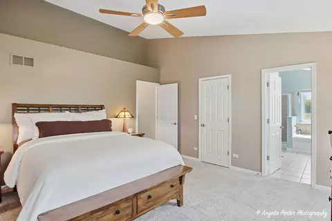 Bedroom - 31375 N Pineview Blvd, Lakemoor, IL 60051 photo 3 of 6