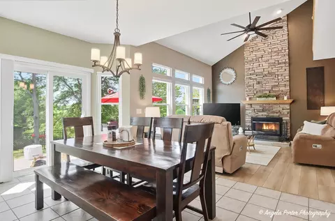 Dining - 31375 N Pineview Blvd, Lakemoor, IL 60051 photo 1 of 1