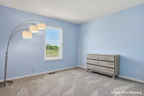 Bedroom - 31375 N Pineview Blvd, Lakemoor, IL 60051 photo 5 of 6
