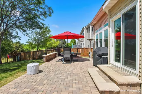 Exterior - 31375 N Pineview Blvd, Lakemoor, IL 60051 photo 4 of 10