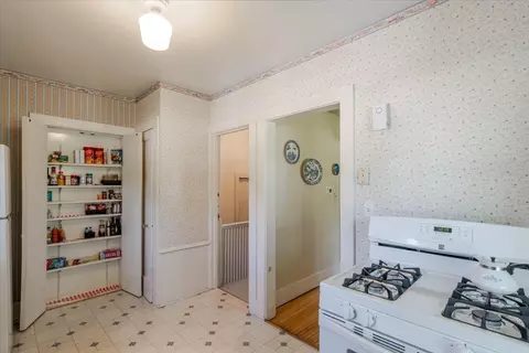 Kitchen - 2 Dawes Pl, Bloomington, IL 61701 photo 2 of 4