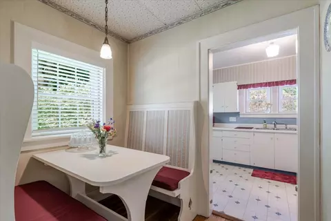Dining - 2 Dawes Pl, Bloomington, IL 61701 photo 1 of 2