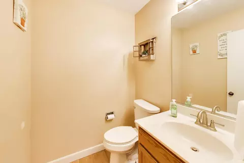 Bath - 21837 W Judith Ct, Plainfield, IL 60544 photo 1 of 3