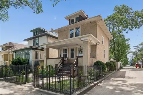 913 Highland Ave, Oak Park, IL 60304